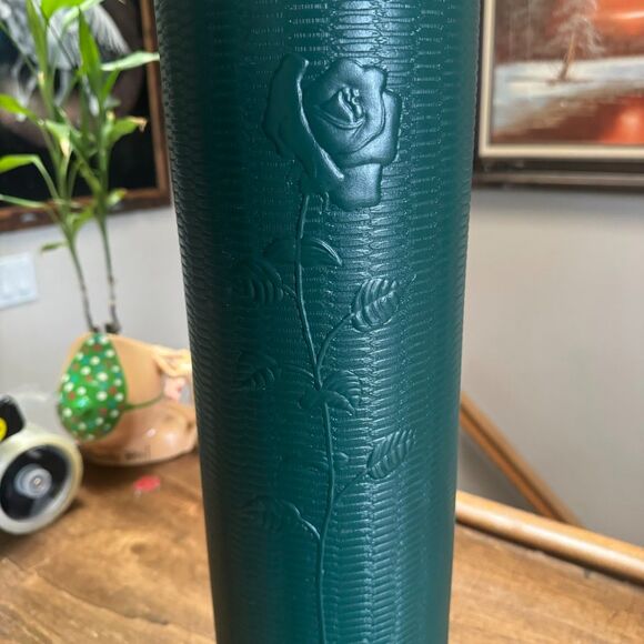 Vtg Breamco Blow Mold Rose w Faux Wicker Toilet Paper Holder Hunter Green - Picture 3 of 10